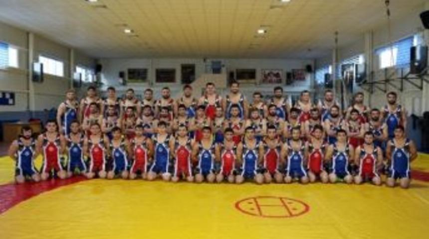 Türk Güreşinin Zirvesinde Parlayan Güneş “aski”