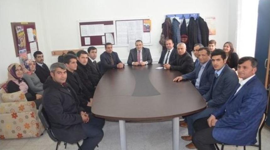 Karak&ouml;y K&ouml;y&uuml;nde Eğitim Değerlendirme Toplantısı