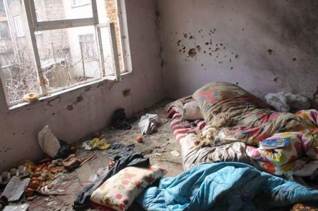 Ter&ouml;r Y&uuml;z&uuml;nden Evlerini Satıyorlar