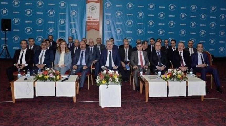Başkan Polat, Canlı Yayında 2015 Yılı Faaliyetlerini Anlattı
