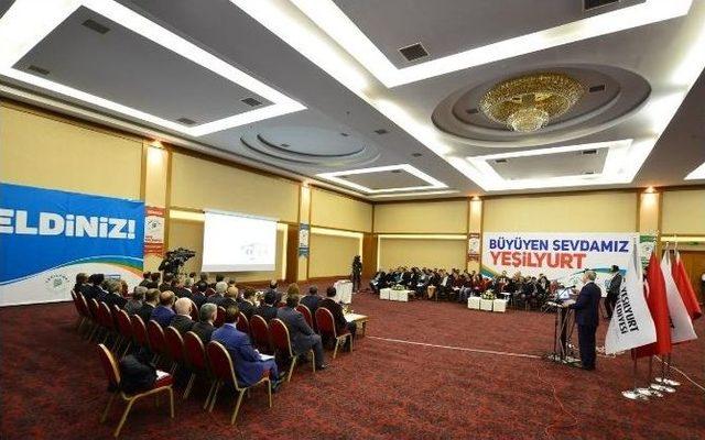 Başkan Polat, Canlı Yayında 2015 Yılı Faaliyetlerini Anlattı