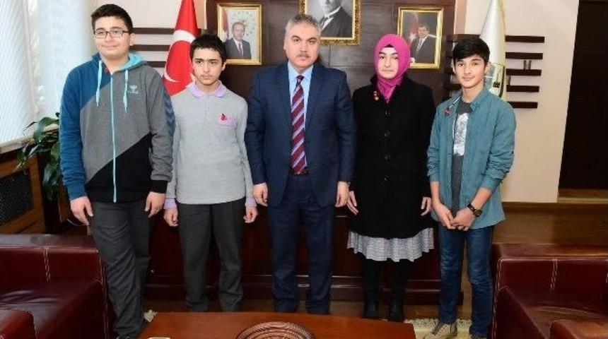 Uşak&rsquo;ta 4 &Ouml;ğrenci Teog&rsquo;tan Tam Puan Almayı Başardı