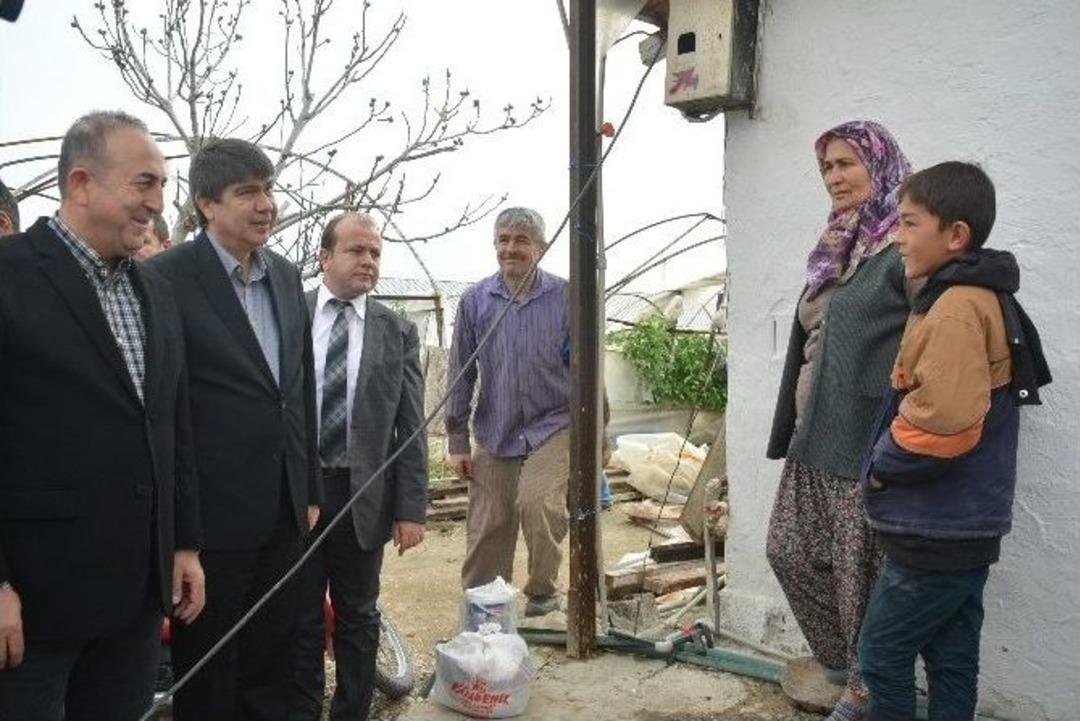 Bakan &Ccedil;avuşoğlu&rsquo;ndan Hortumdan Zarar G&ouml;ren &Ccedil;ift&ccedil;ilere M&uuml;jde:
