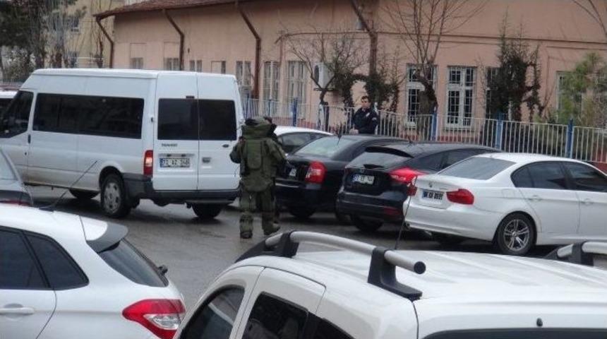 Batman&rsquo;da Ş&uuml;pheli Paket Alarmı