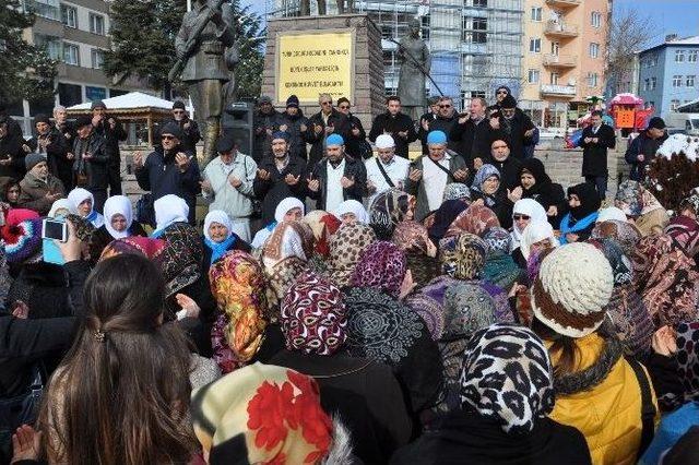 Umre Kafilesi Kutsal Topraklara Uğurlandı