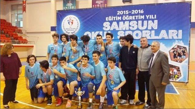 Final Basketbol Takımı 1. Oldu