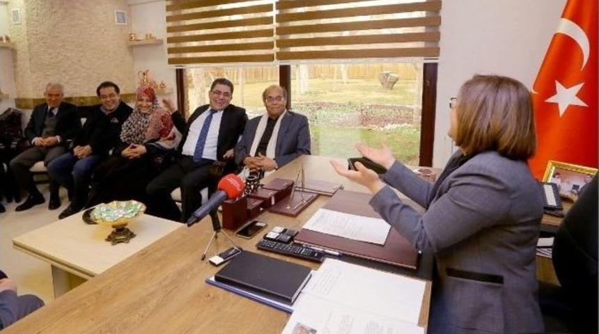 Tunus Eski Cumhurbaşkanı Elmarzuki&rsquo;den T&uuml;rkiye&rsquo;ye &Ouml;vg&uuml;