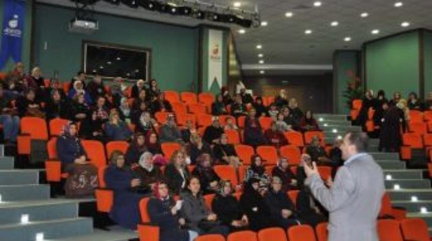 Darıca Kent Konseyinde Eğitim &Ccedil;alışmaları S&uuml;r&uuml;yor