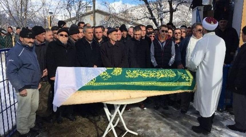 Asans&ouml;r Boşluğunda &Ouml;l&uuml; Bulunan G&uuml;ler Subaşı Toprağa Verildi