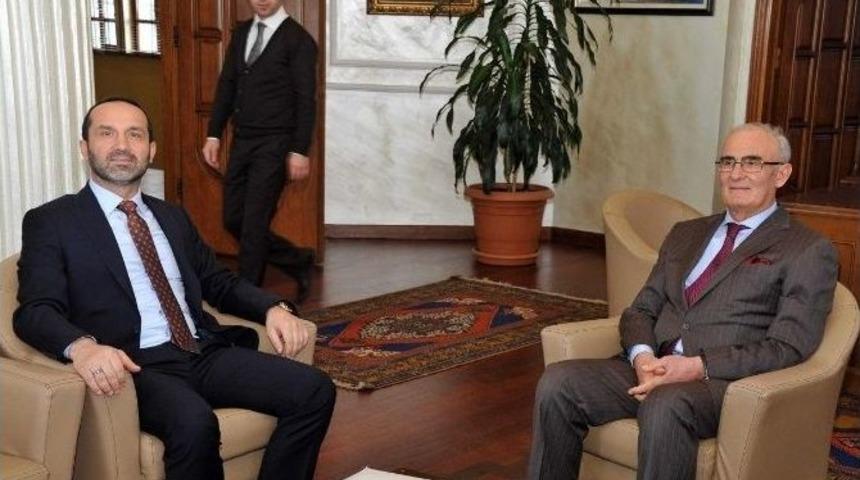 &Uuml;nye Belediye Başkanı &Ccedil;amyar, Başkan Yılmaz&rsquo;ı Ziyaret Etti