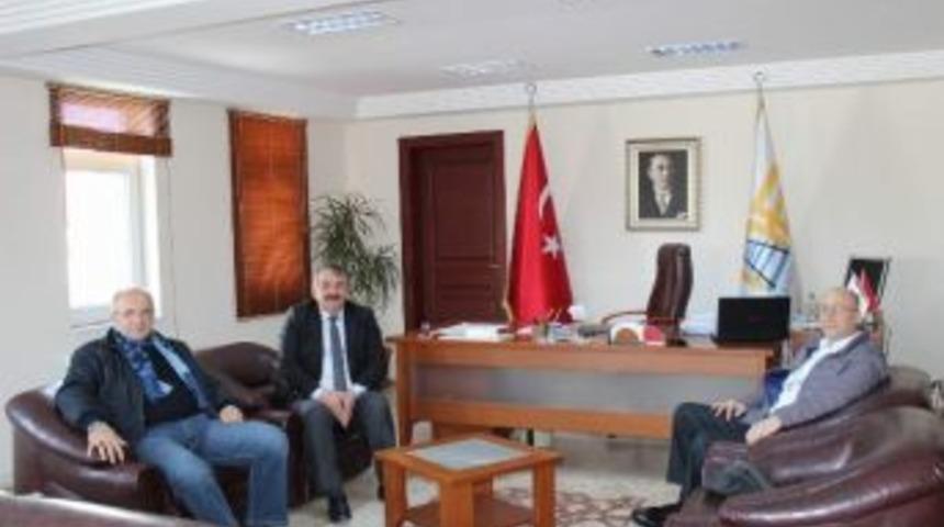 Sakarya 1&rsquo;nci Organize Sanayi M&uuml;d&uuml;r&uuml; &Ccedil;ubuk Başkan Karakulluk&ccedil;u&rsquo;yu Ziyaret Etti