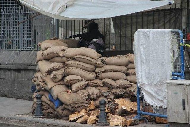 Sur’da Sokağa Çıkma Yasağı Ellinci Gününde