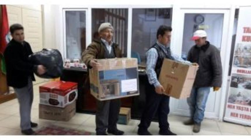 Gediz Halk Eğitimi Merkezi’nden Bayırbucak Türkmenleri’ne Destek