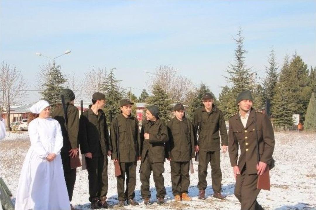 Lise &Ouml;ğrencileri &ldquo;&ccedil;anakkale Savaşı&rsquo; Konulu Kısa Film &Ccedil;ekiyor