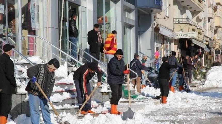 Yığılca Belediyesi&rsquo;nde Kar Seferberliği