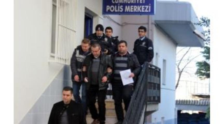 Annesini Öldüren Avukat Adliyede