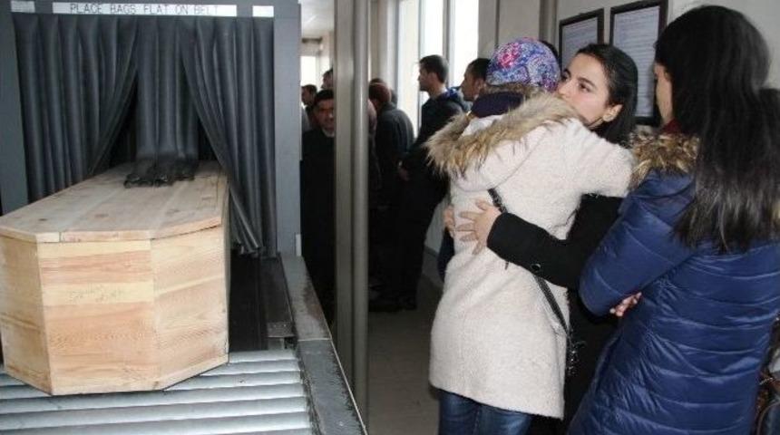 Sevin &Ouml;ğretmenin Naaşı Memleketine Uğurlandı