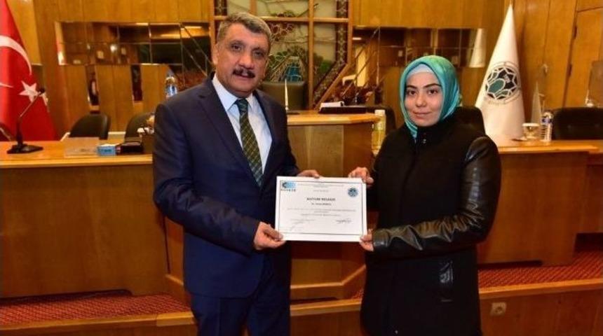 90 Girişimciye Sertifikaları T&ouml;renle Verildi