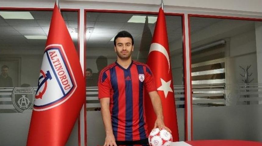 Altınordu &Ouml;nce Yemin Ettirdi Sonra İmza Attırdı