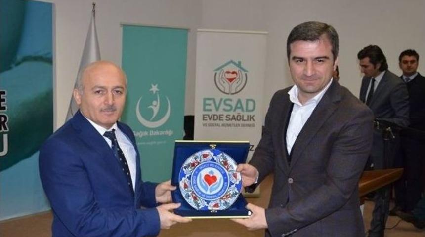 Başkan Yemenici Evde Sağlık Hizmeti Sempozyumuna Katıldı