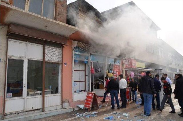 Darende’de İş Yeri Yangını