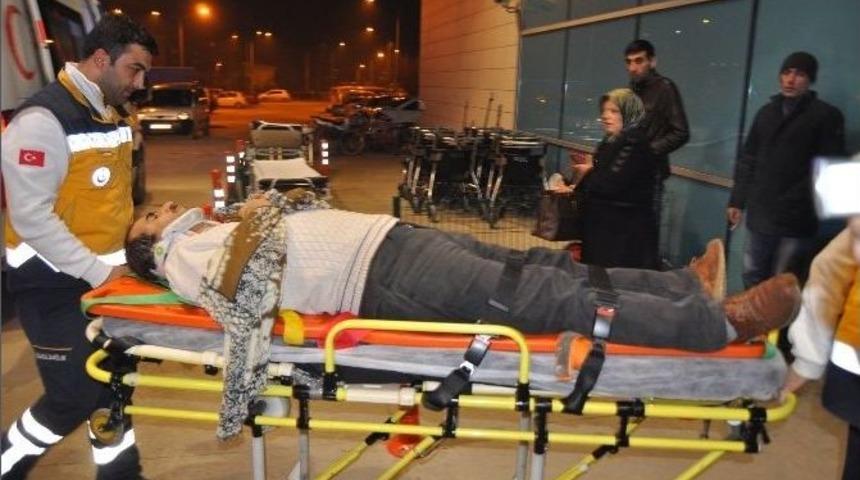 İnegöl’de Trafik Kazası: 5 Yaralı