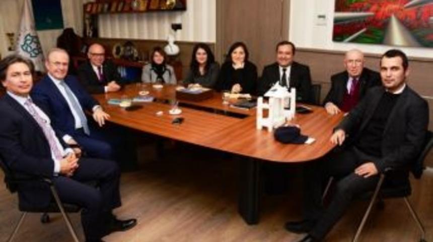 &ldquo;sokaktaki İlk Adımlar&rdquo; İ&ccedil;in Başkan Eşkinat&rsquo;ı Ziyaret Ettiler