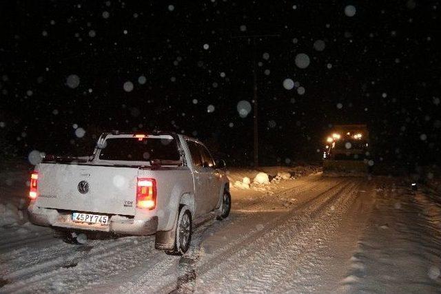 Demirci’de Öğrencilere 1 Gün Kar Tatili