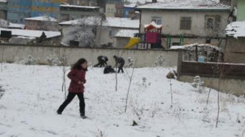 Hisarcık&rsquo;ta Taşımalı Eğitime Bir G&uuml;nl&uuml;k Kar Tatili