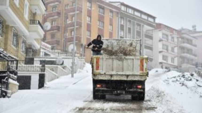 Acil M&uuml;dahale Timleri İş Başında