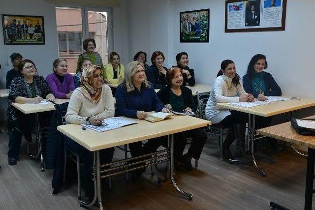 Meslek Edindirme Kurs Merkezi Büyük İlgi Görüyor