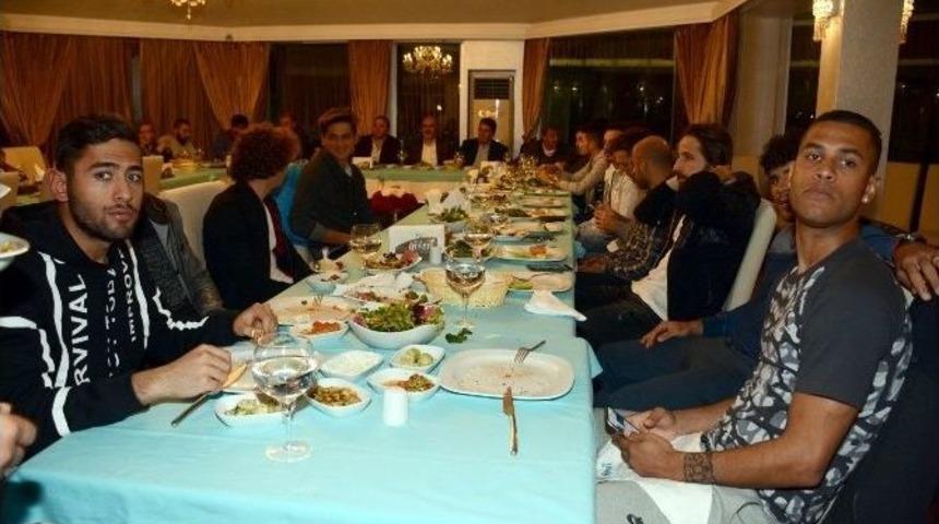 Adana Demirspor&rsquo;dan Moral Yemeği