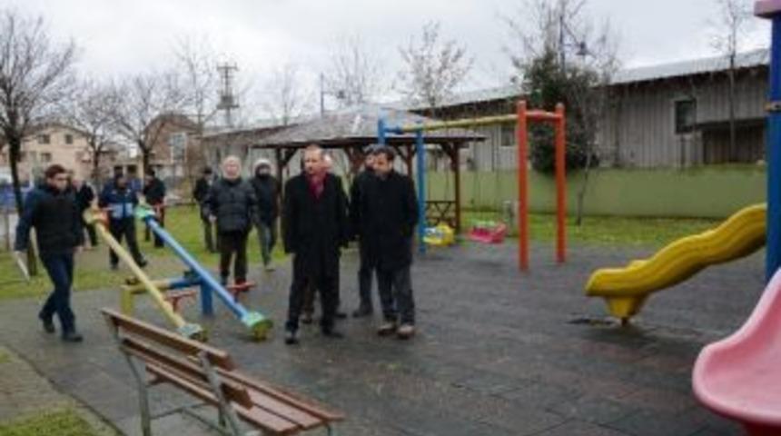 İzmit Belediyesi Mahalle Gezileri Devam Ediyor