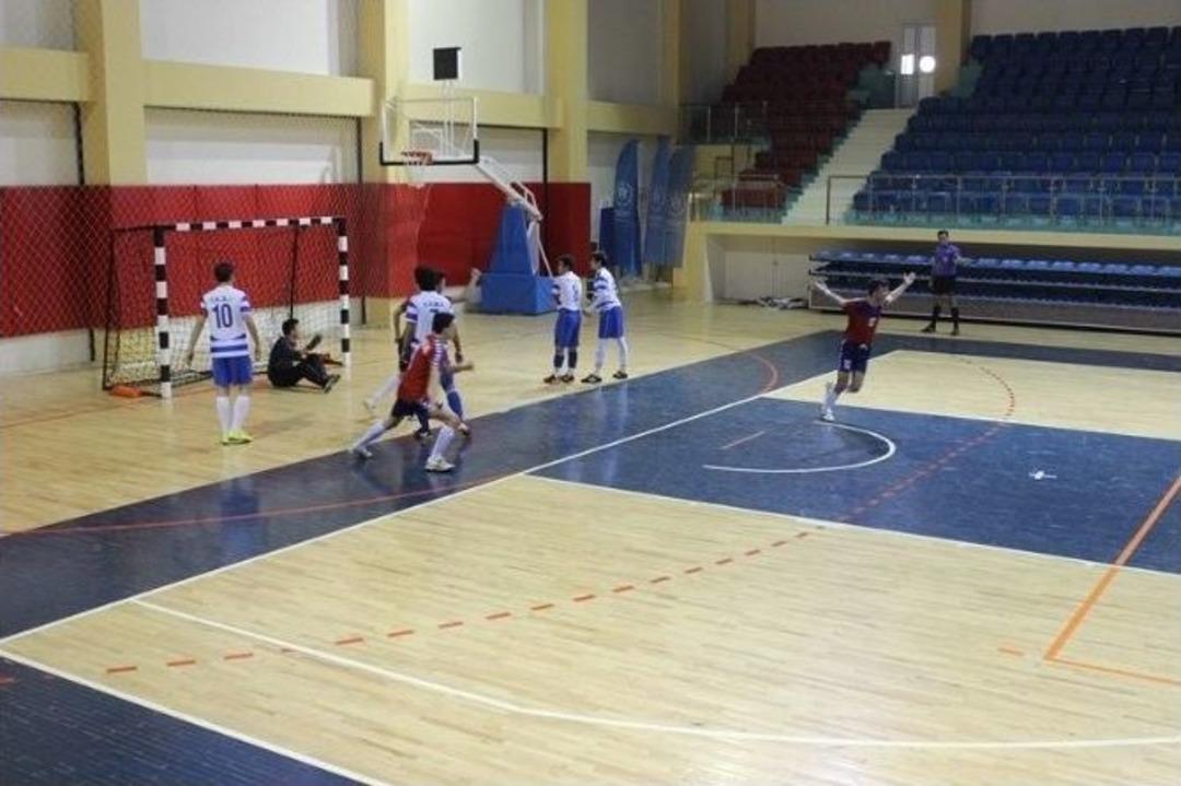 D&uuml;zce&rsquo;de Futsal M&uuml;sabakaları Başladı