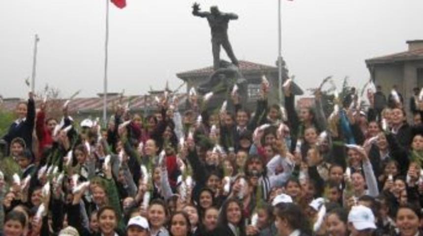 Orman Ve Su İşleri Bakanlığı 12 Milyon Fidanı &Uuml;cretsiz Dağıttı