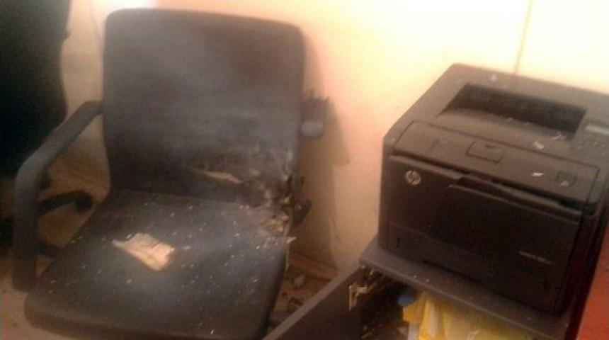 Van&rsquo;da Okula Molotoflu Saldırı