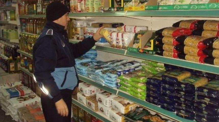 Nevşehir Belediyesi Zabıta M&uuml;d&uuml;rl&uuml;ğ&uuml; Ekipleri Denetimlerini S&uuml;rd&uuml;r&uuml;yor