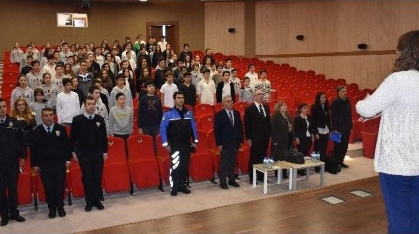 İncirliova&rsquo;da Gen&ccedil;ler Bilin&ccedil;lendiriliyor