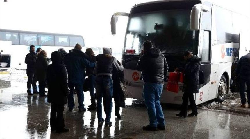 Eskişehir Otogarı&rsquo;nda Tatil Yoğunluğu