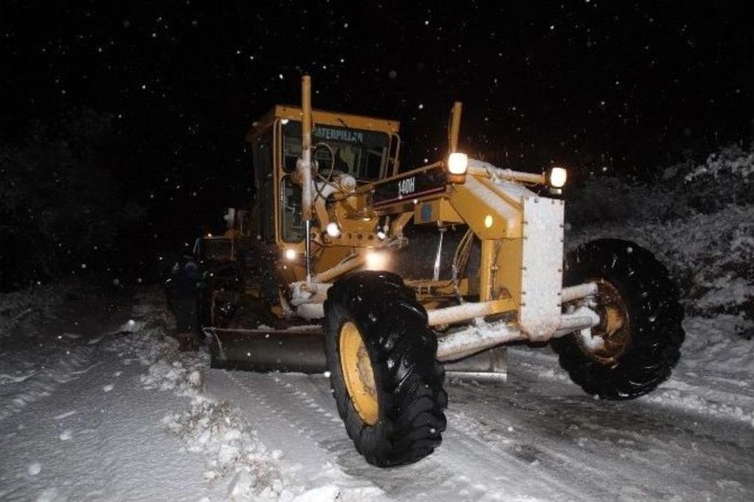 Bergama&rsquo;yı Kar Vurdu