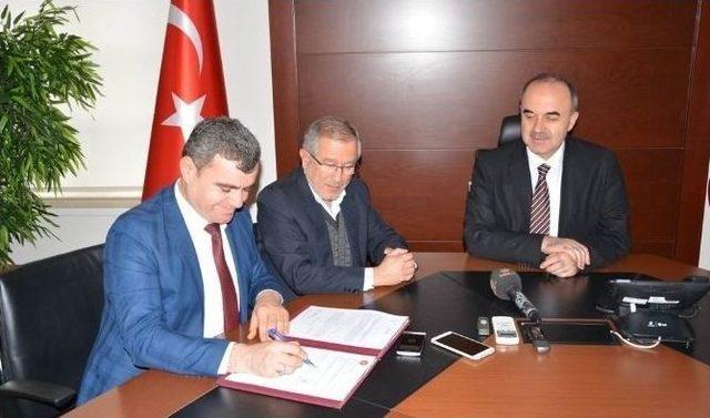 Kadınhanı İlçesine Hayırseverden Yeni Anadolu İmam Hatip Lisesi