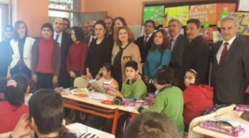 &Ouml;ğrenci Velilerine Aile Eğitimi Programı
