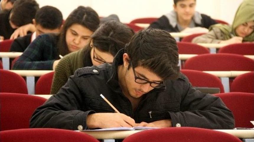 Ygs Tatbikatıyla &Ouml;ğrenciler Sınav Heyecanını Yeniyor