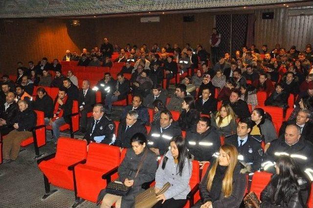 Başkan Ulaş Yurdakul Personeliyle Toplantı Yaptı