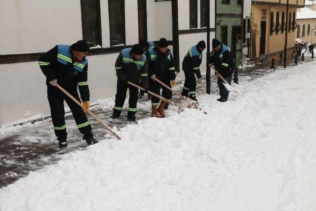 Odunpazarı’ndan Kara Kışa Anında Müdahale