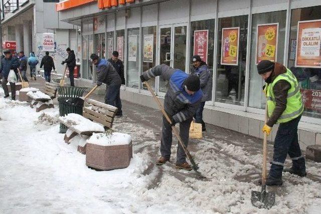 Eskişehir’de Karla Mücadele Çalışmaları