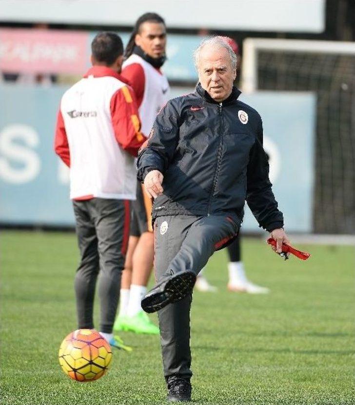 Galatasaray, Osmanlıspor Maçı Hazırlıklarını Sürdürdü G1