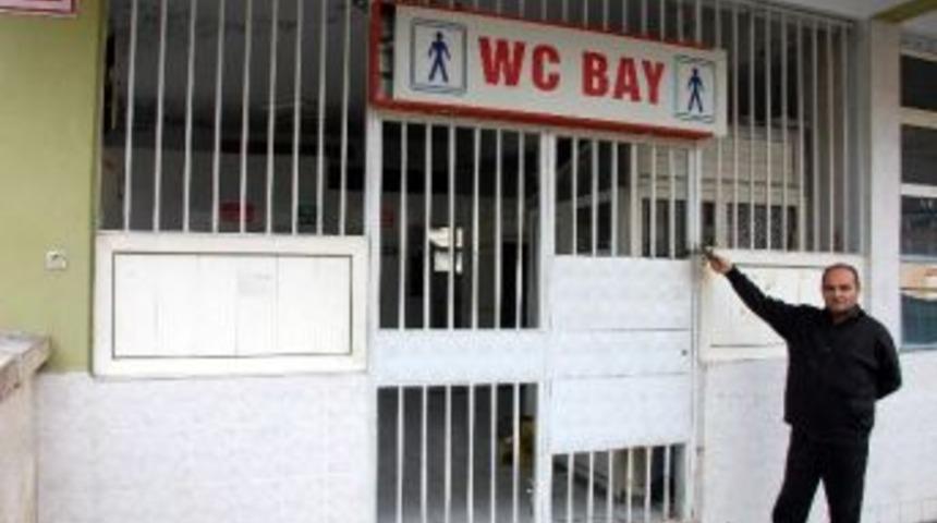 Esnaf, Kapalı Olan Cami Tuvaleti Ve Abdesthanelerin A&ccedil;ılmasını İstiyor