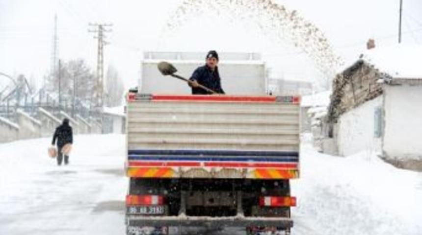Altındağ&rsquo;da Karla M&uuml;cadele