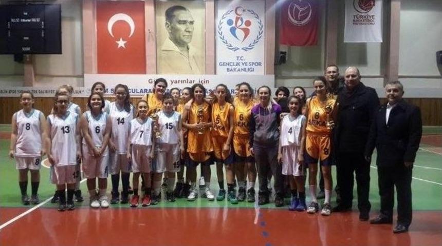 Nevşehir&rsquo;de Kul&uuml;pler Arası Yıldız Kızlar Basketbol Ma&ccedil;ları Tamamlandı